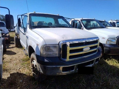 Ford F4000 F4000 4X4 2011 Diesel Manual em São Pedro - São Paulo
