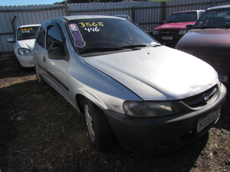Chevrolet Celta 2002 Prata Gasolina em Farroupilha - Rio Grande do Sul