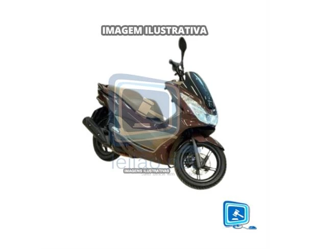Honda PCX DLX 2017 150 Automático CVT em Marília - São Paulo