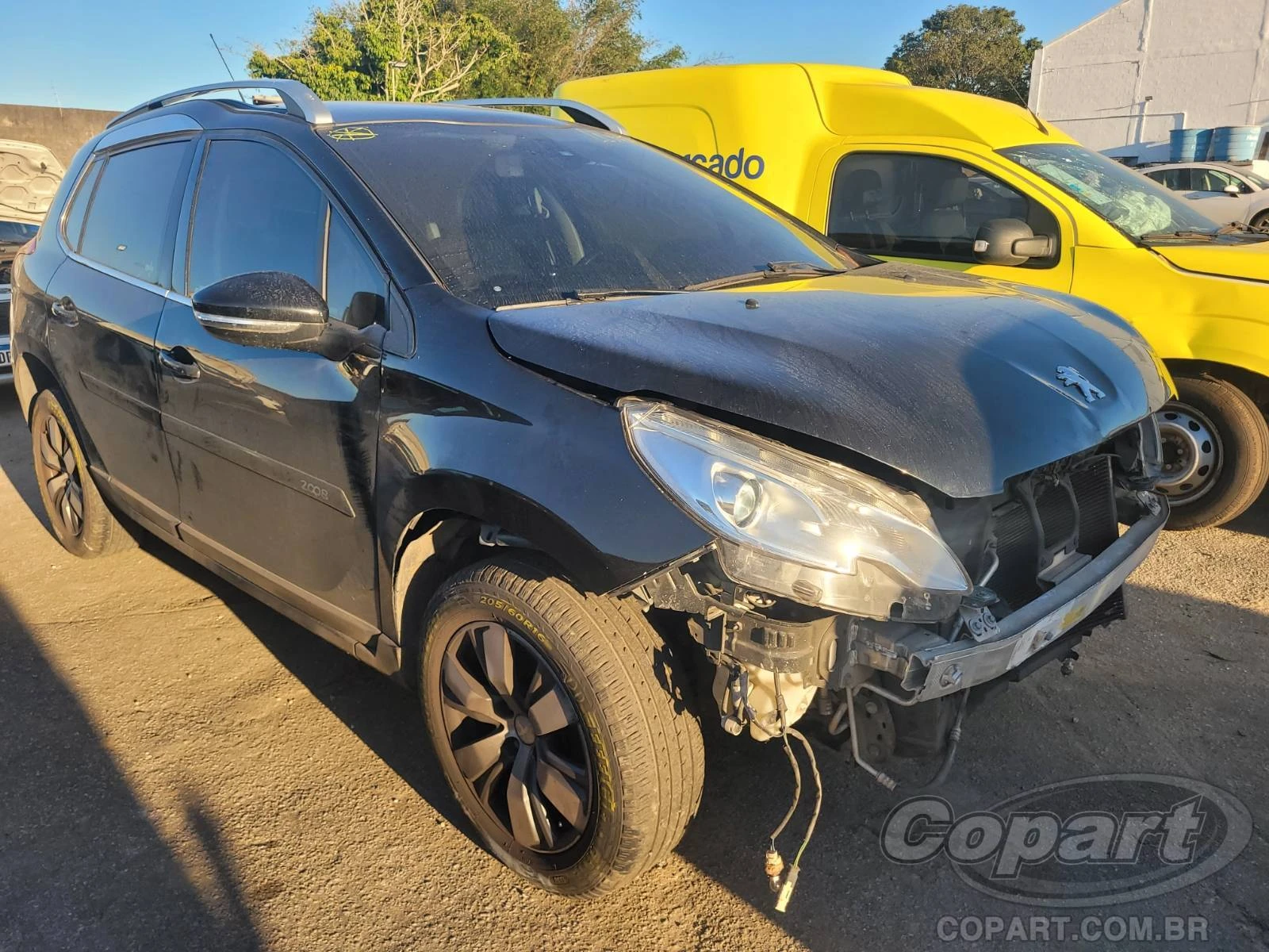 Peugeot 2008 Griffe 2017 1.6 16V em Betim - Minas Gerais