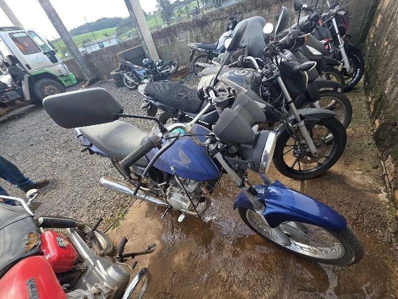 Honda CG Titan KS 2005 em Xanxerê - Santa Catarina