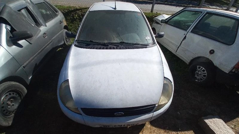 Ford Ka GL 2001 Branco em Rio Negrinho - Santa Catarina
