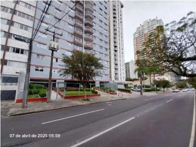 Vaga de Garagem no Edifício Paul Klee em Curitiba/PR em Curitiba - Paraná