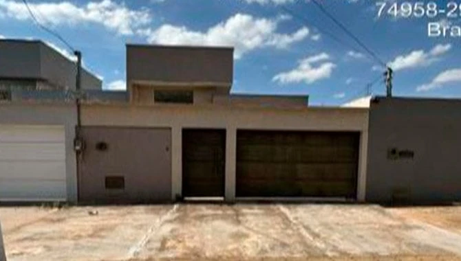 Casa com 1 Suite? em Aparecida de Goiânia/GO em Aparecida De Goiânia - Goiás