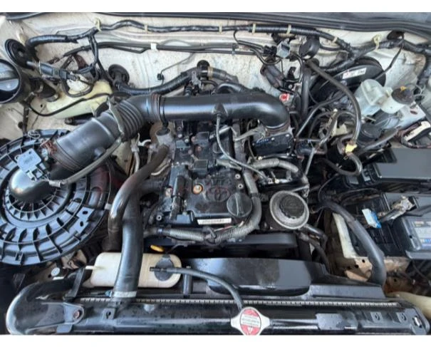 Toyota Hilux SR 2013 2.7 Automático em São Paulo