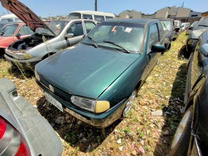 Toyota Corolla Verde 1990s Sucata em Marília - São Paulo