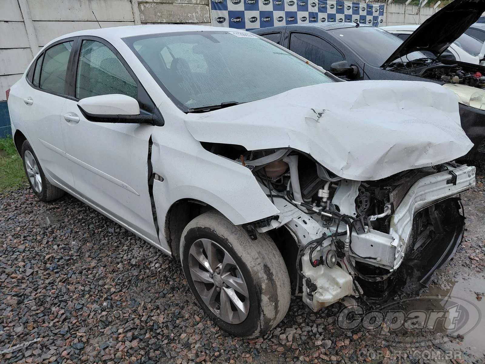 Chevrolet Onix Plus LT 2023 1.0 Ecotec Automático em Vitória De Santo Antão - Pernambuco