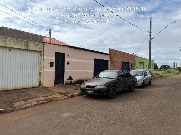 Casa com 2 Quartos em Monte Carmelo/MG em Monte Carmelo - Minas Gerais