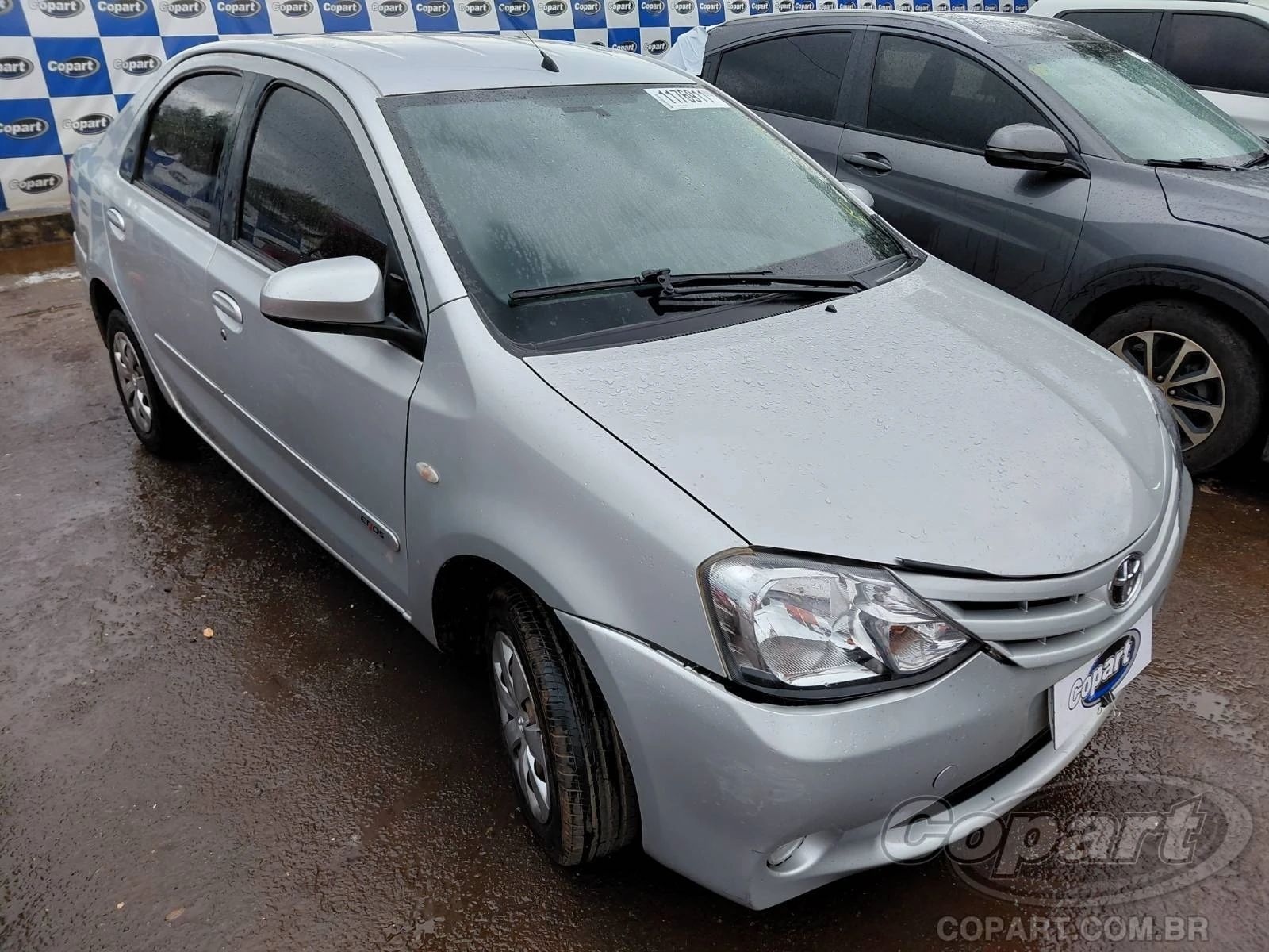 Toyota Etios Seda XS 2015 1.5 em Aparecida De Goiânia - Goiás