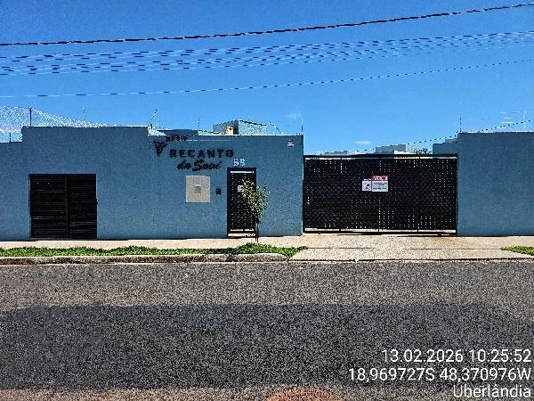 Casa com 2 Quartos em Uberlândia/MG em Uberlandia - Minas Gerais