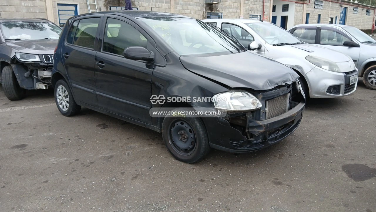 Volkswagen Fox 1.0 2004/2005 em Monte Mor - São Paulo