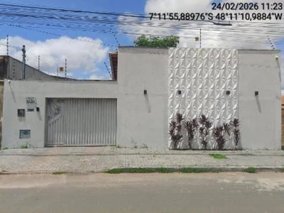 Casa com 3 Dorms em Araguaína/TO em Araguaína - Tocantins