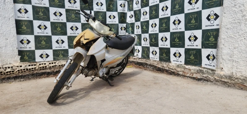 50cc Sucata 50cc Sucata Inservível em Itaberaba - Bahia