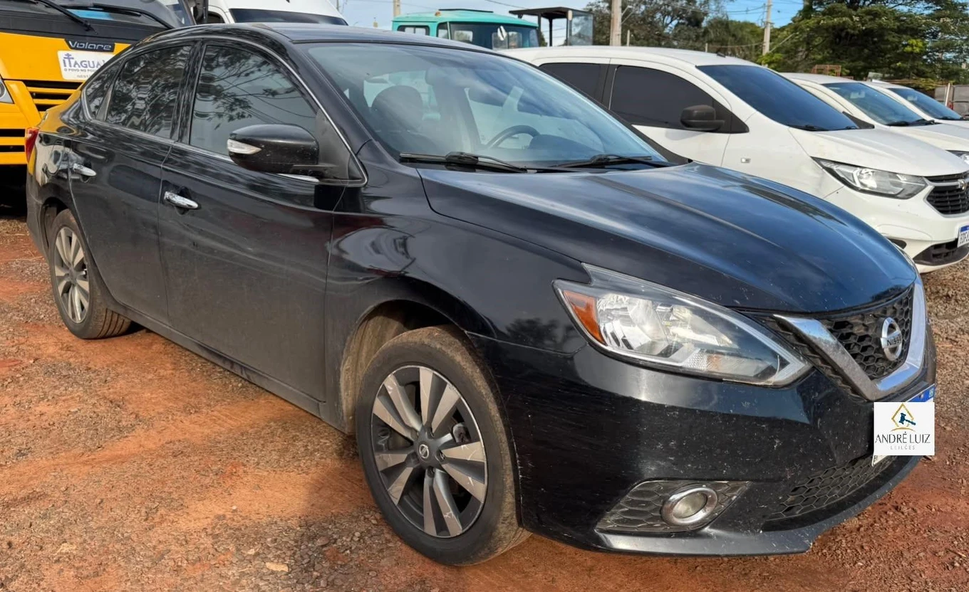 Nissan Sentra Sentra 20SV CVT 2016/2017 em Itaguajé - Paraná