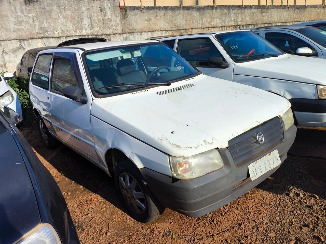 Fiat Uno Mille Fire 2006 Branca em Maringá - Paraná