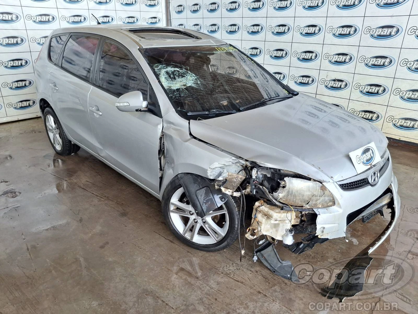 Hyundai I30 CW 2.0 2011 em Candeias - Bahia