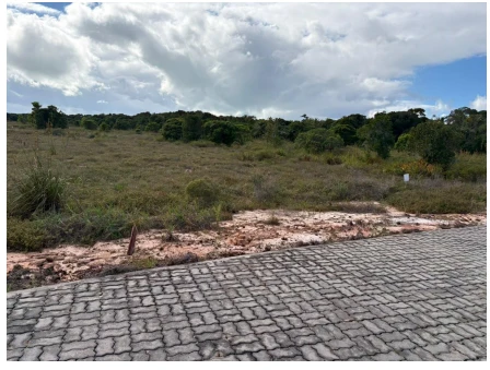 Terreno no Cond. Marina Village em Santa Cruz Cabrália/BA em Santa Cruz Cabrália - Bahia