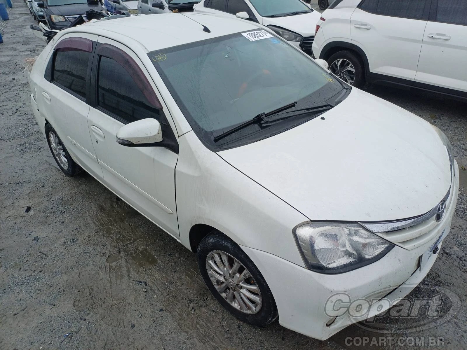 Toyota Etios Seda Seda XLS 2016 1.5 16V em Itaquaquecetuba - São Paulo