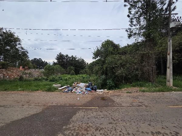 Terreno no Cond. Academia em São José dos Pinhais/PR em Sao Jose Dos Pinhais - Paraná