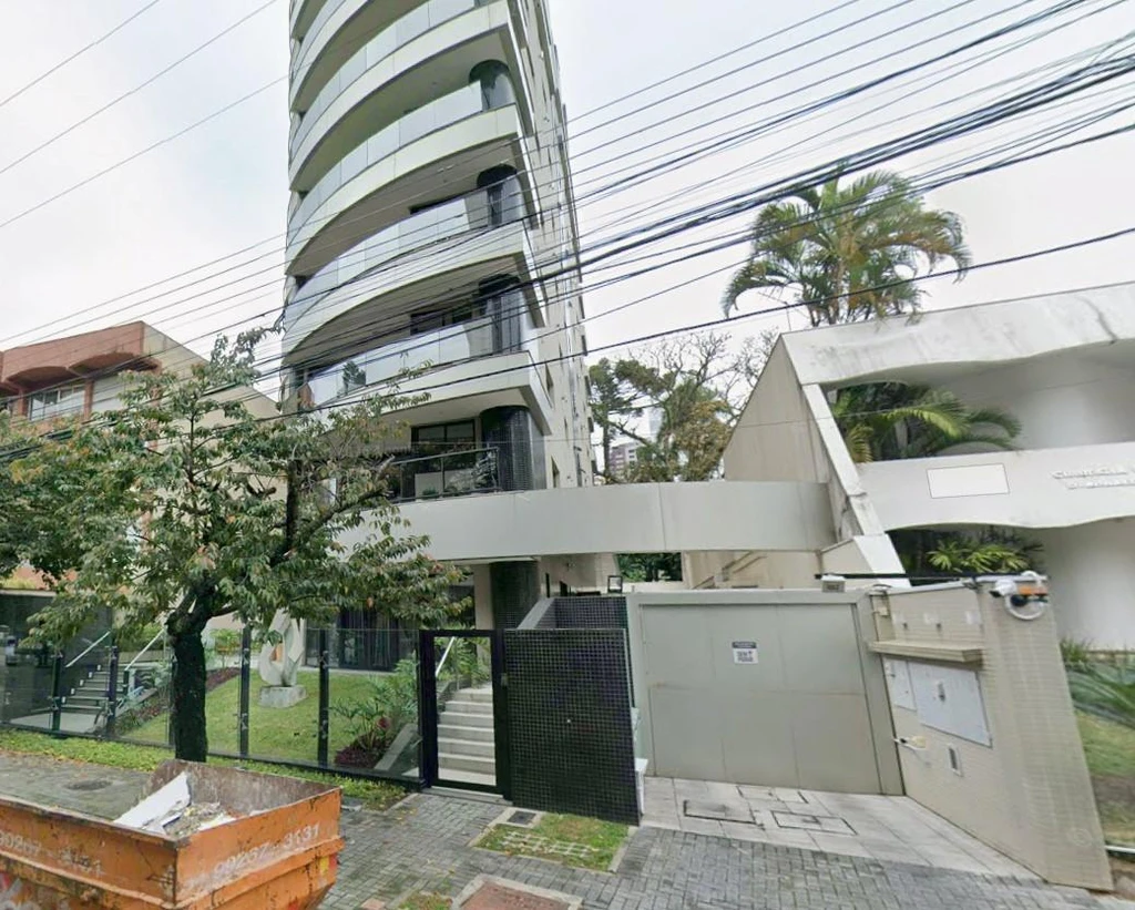 Vaga de Garagem no Edifício Batel Diamond em Curitiba/PR em Curitiba - Paraná