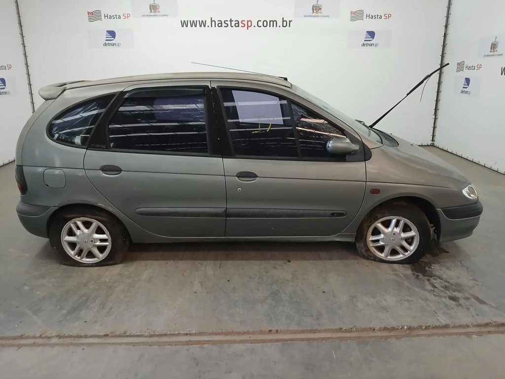 Renault Scenic RXE 2000 2.0 em Porto Feliz - São Paulo