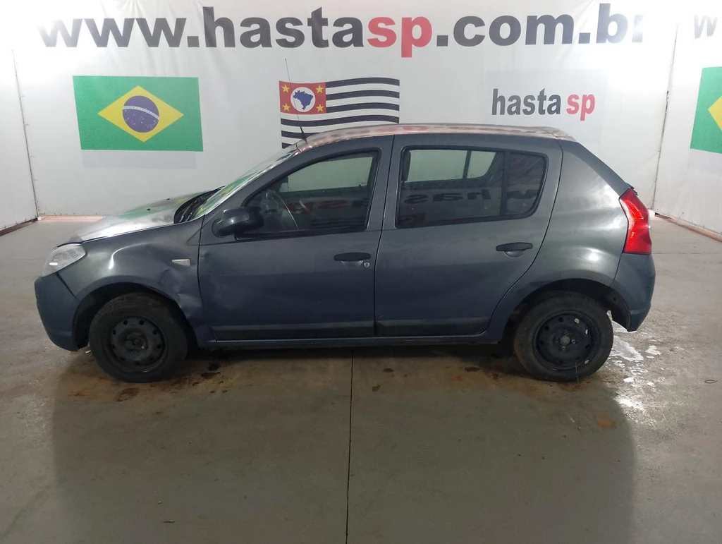 Renault Sandero 2011 Cinza em Casa Branca - São Paulo