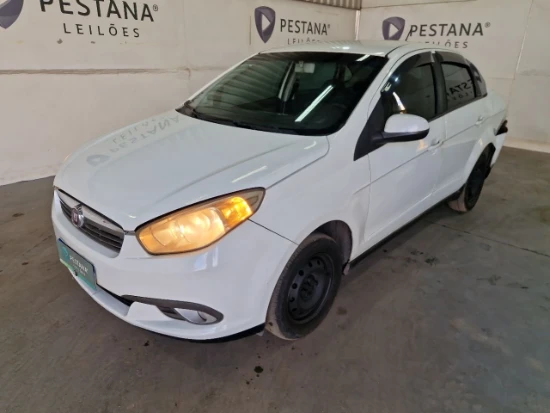 Fiat Siena Tetrafuel 1.4 2012 2013 em Nova Santa Rita - Rio Grande do Sul
