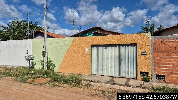 Casa com 3 Quartos em Demerval Lobão/PI em Demerval Lobao - Piauí