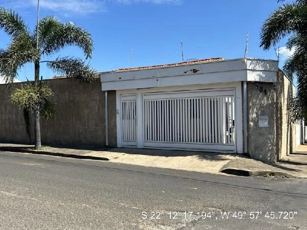 Casa com 3 Quartos em Marília/SP em Marília - São Paulo