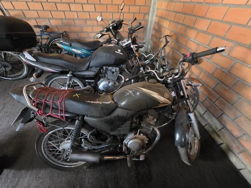 Yamaha YBR 125K 125K 2004 Preto em Rio Negrinho - Santa Catarina