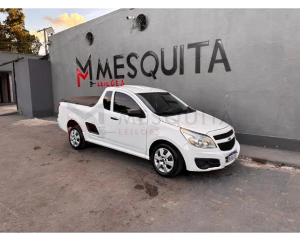 Chevrolet Montana LS2 1.4 2019 Branca Automóvel Flex em São Paulo