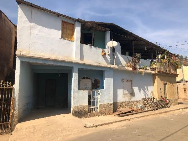 Casa com 2 Quartos em Espera Feliz/MG em Espera Feliz - Minas Gerais