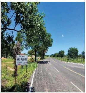 Terreno no Povoado Lagoa do Auto em Morpará/BA em Morpara - Bahia