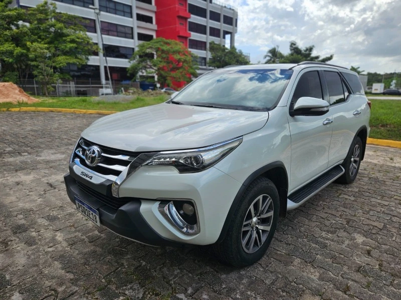 Toyota Hilux SW4 2016/2017 Diesel em São Luís - Maranhão