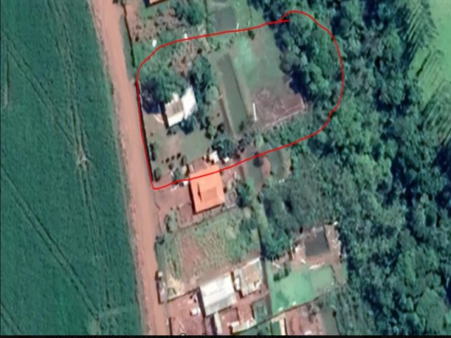 Fazenda com 3.74 Ha em Rio Verde/GO em Rio Verde - Goiás