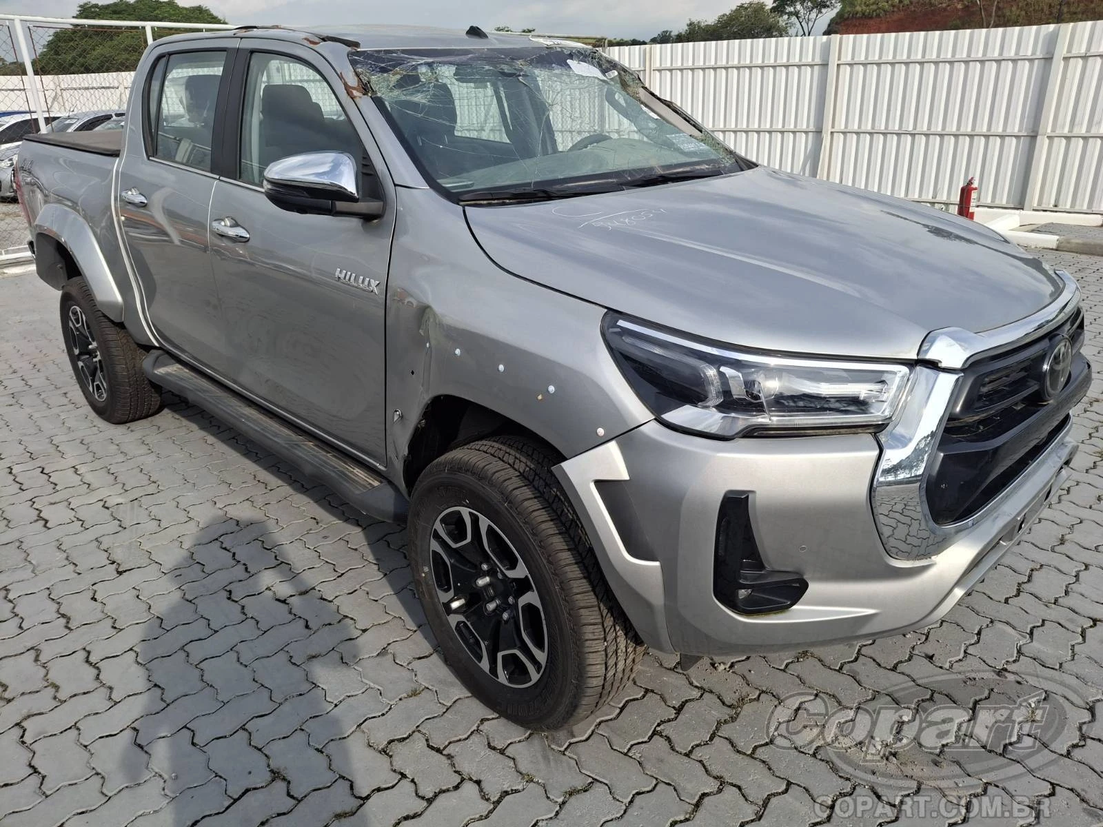 Toyota Hilux SRX Plus 2024 2.8 Turbo em Itaquaquecetuba - São Paulo