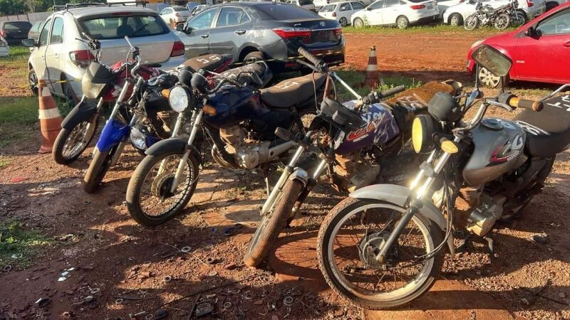 Honda CG 125 Fan 2005 Azul Sucata em Campo Grande - Mato Grosso do Sul