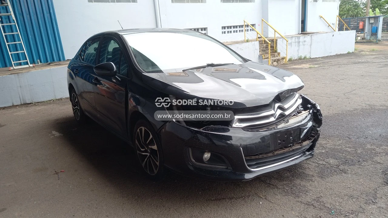Citroën C4L C4L A 2L Tend 2013/2014 em Bauru - São Paulo