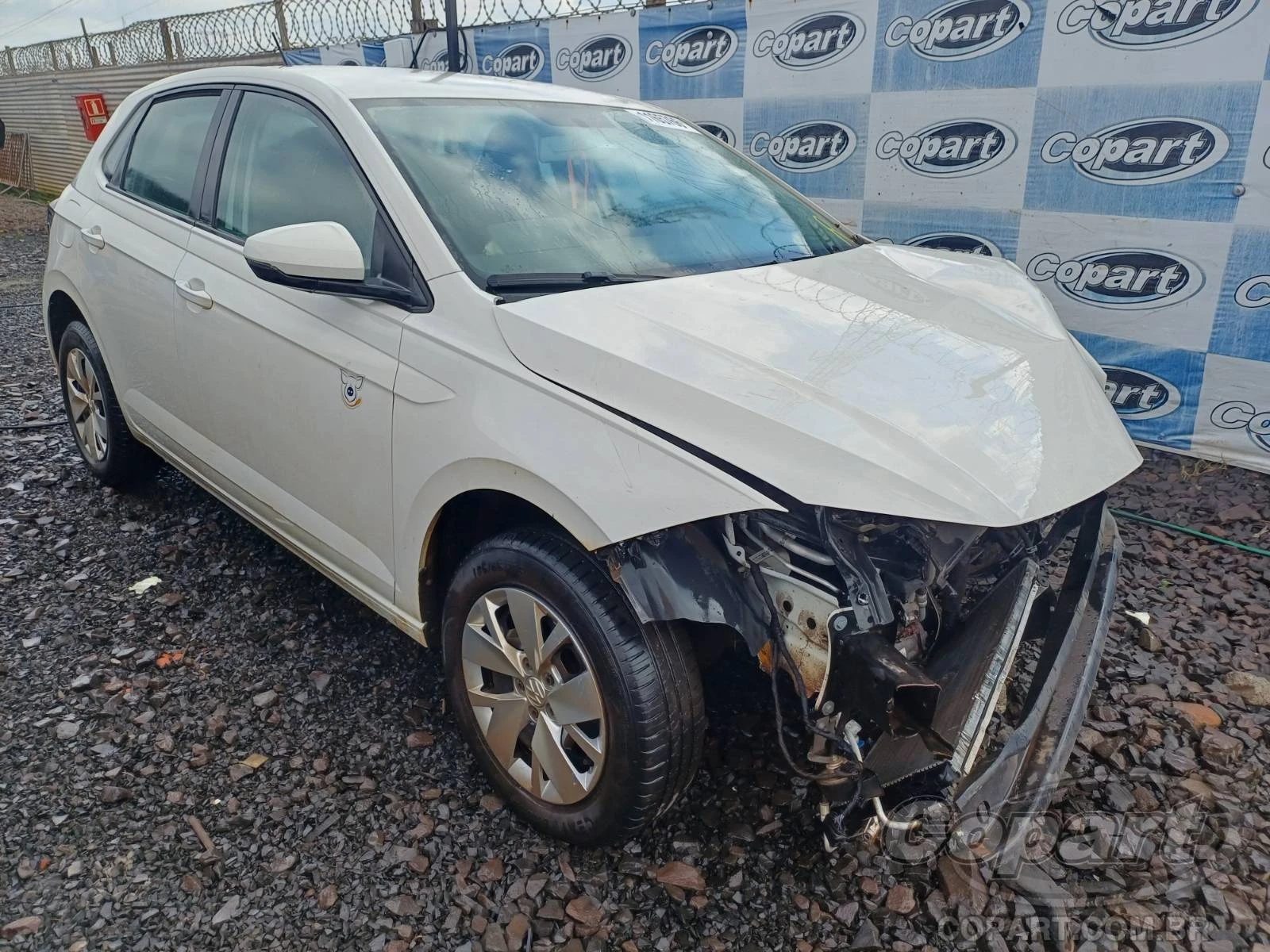Volkswagen Polo 2023 1.0 12V MPI Frontal em Canoas - Rio Grande do Sul