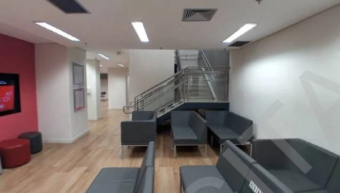 Sala Comercial com 850m² no Centro do Rio de Janeiro/RJ em Rio De Janeiro - Rio de Janeiro