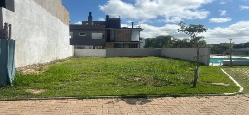 Terreno no Cond. Pateo Verde em Porto Alegre/RS em Porto Alegre - Rio Grande do Sul