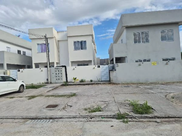Casa com 2 Quartos em Queimados/RJ em Queimados - Rio de Janeiro