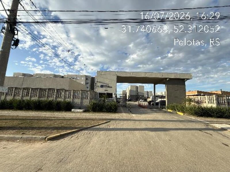 Apartamento com 2 Quartos e 1 Vaga em Pelotas/RS em Pelotas - Rio Grande do Sul