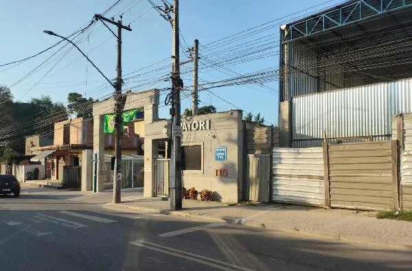 Apartamento com 2 Quartos em Sao Goncalo/RJ em Sao Goncalo - Rio de Janeiro