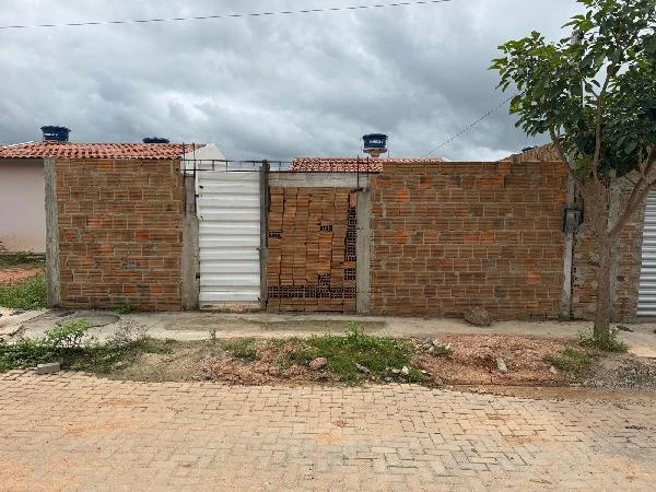 Casa com 2 Quartos em Belo Jardim/PE em Belo Jardim - Pernambuco