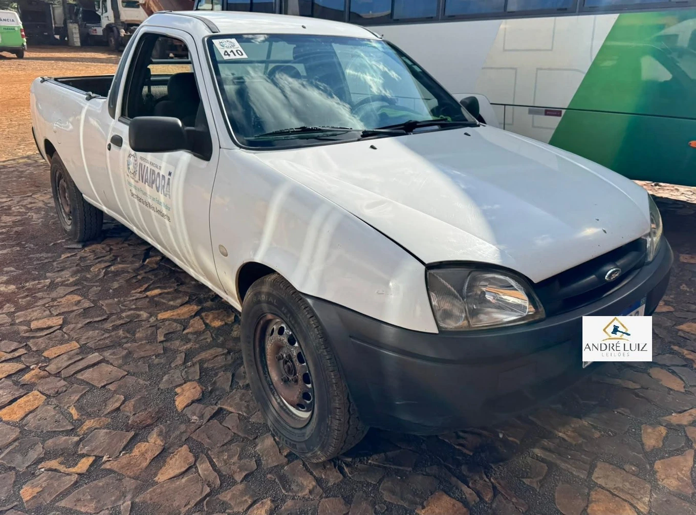 Ford Courier L 1.6 Flex 2009 em Ivaiporã - Paraná