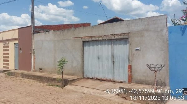 Terreno com 2 Quartos em Demerval Lobão/PI em Demerval Lobão - Piauí