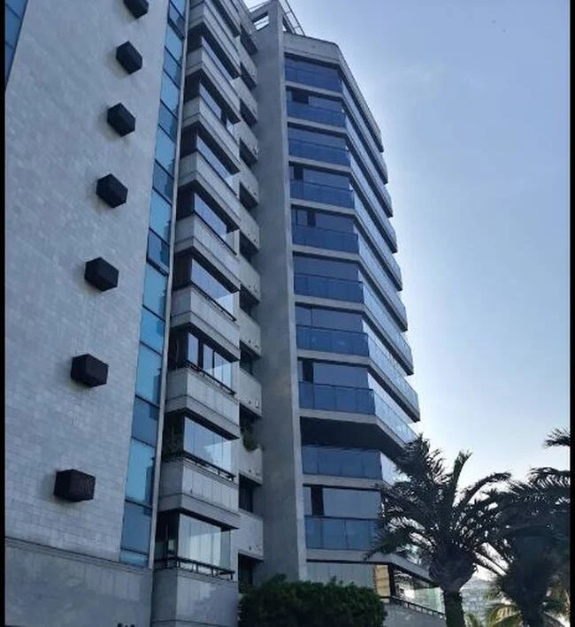 Apartamento com 202 no Bloco 02, Barra da Tijuca em Rio de Janeiro/RJ em Rio De Janeiro - Rio de Janeiro