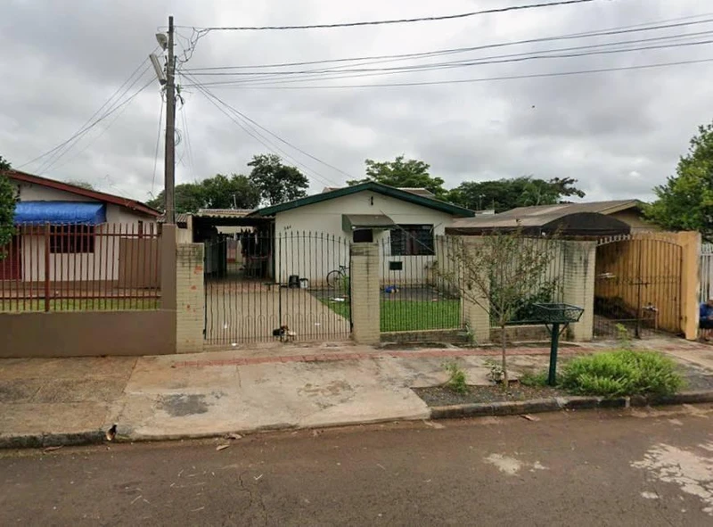 Casa com 112 m² e terreno de 290 m² em Londrina/PR em Londrina - Paraná
