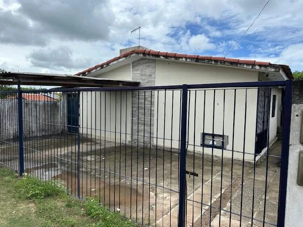 Casa com 3 Quartos e Terraço em Paulista/PE em Paulista - Pernambuco